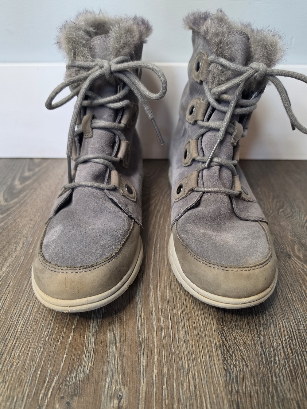 Sorel Explorer Joan Waterproof Suede Faux Fur Lace Up Winter Snow Boots Gray 8.5